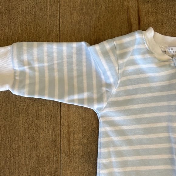 Kissy Kissy 3-6 Month Footie Onesie - Picture 2 of 2